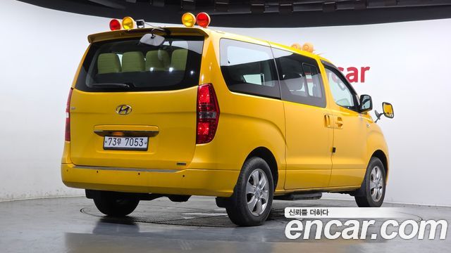Hyundai Starex 4WD Guard car of chidren — пробег 107 630 км — фото 2 из 5