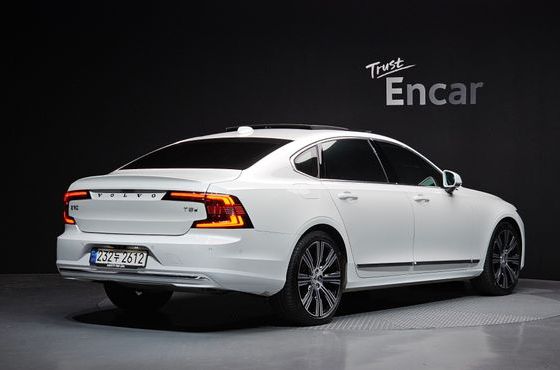 Volvo S90 T8 AWD Ultra Bright — пробег 21 046 км — фото 2 из 5