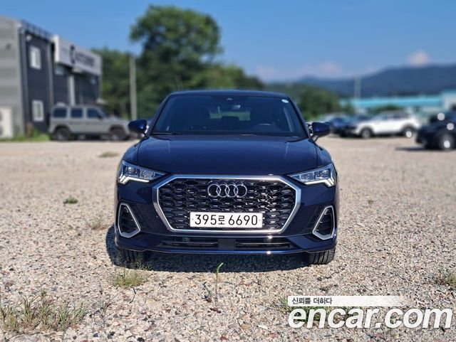 Audi Q3 35 TDI Premium Sportback — пробег 1 250 км — фото 1 из 5
