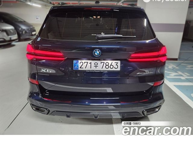 BMW X5 xDrive 50e M Sport — пробег 2 300 км — фото 4 из 5