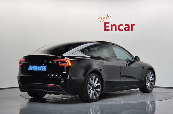 Tesla Model 3 RWD — пробег 15 143 км — фото 2 из 5