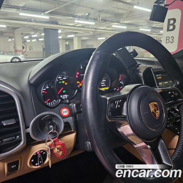 Porsche Cayenne 3.0 Diesel 958 — пробег 131 000 км — фото 4 из 5