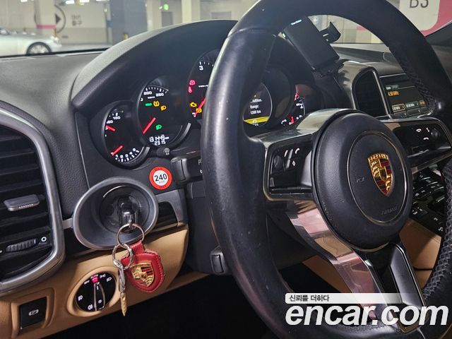 Porsche Cayenne 3.0 Diesel 958 — пробег 131 000 км — фото 5 из 5