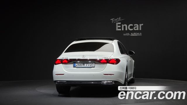Mercedes-Benz E-Class из Кореи Encar