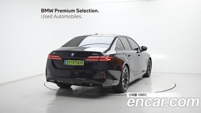 BMW i5 M60 xDrive — пробег 4 213 км — фото 2 из 5