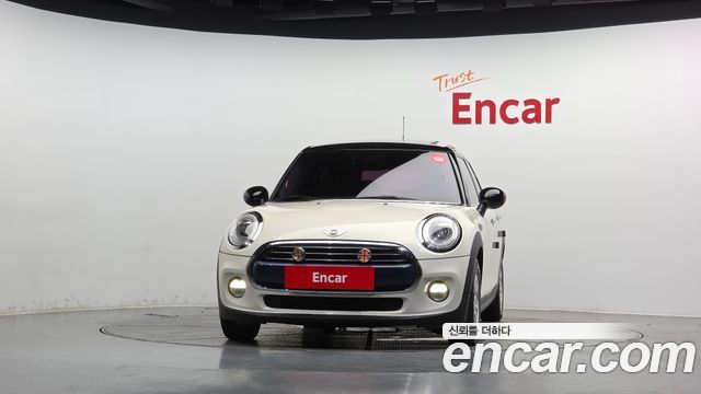 Mini Cooper 5Door Mid 3rd — пробег 58 301 км — фото 3 из 5