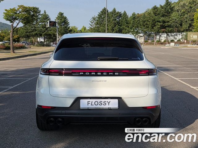Porsche Cayenne 3.0 — пробег 17 820 км — фото 4 из 5