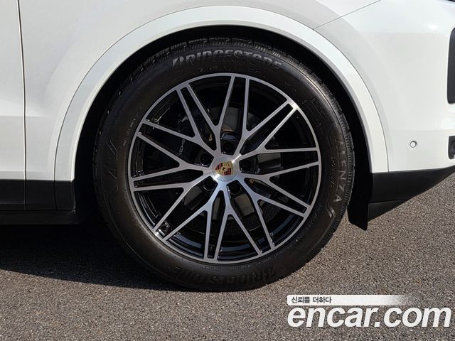 Porsche Cayenne 3.0 — пробег 17 820 км — фото 5 из 5