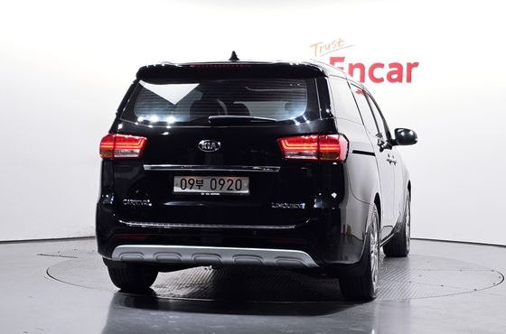 Kia Carnival 7-seater Limousine President — пробег 134 723 км — фото 4 из 5