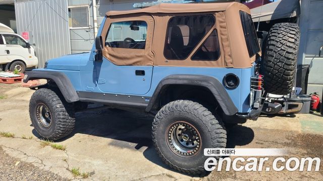 Jeep Wrangler 4.0 — пробег 170 000 км — фото 5 из 5