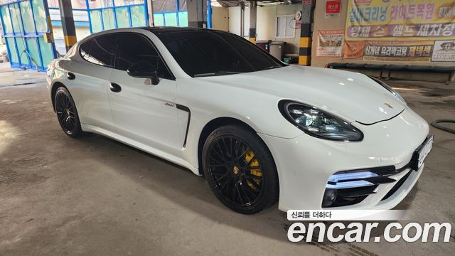Porsche Panamera 3.0 Diesel 970 — пробег 250 000 км — фото 1 из 5