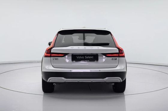 Volvo V90 B5 Ultimate AWD — пробег 9 238 км — фото 4 из 5