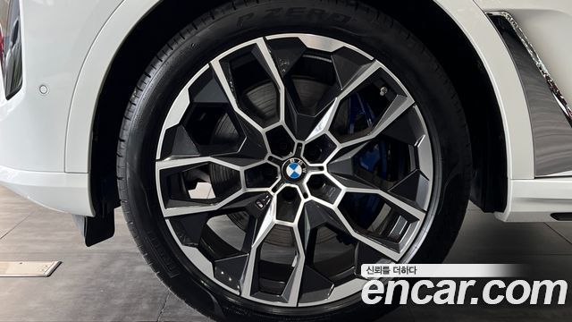 BMW X7 xDrive 40i M Sport 6STR — пробег 7 934 км — фото 5 из 5