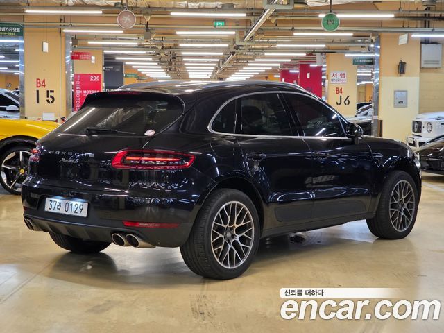 Porsche Macan из Кореи Encar