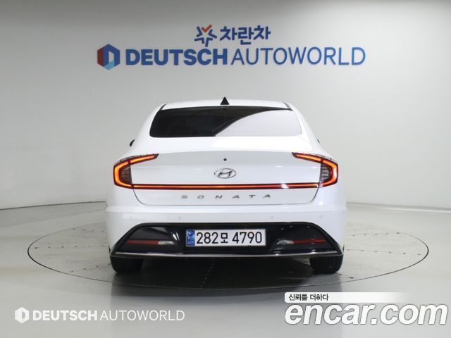 Hyundai Sonata 2.0 Premium Plus — пробег 123 000 км — фото 4 из 5