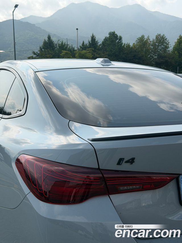 BMW i4 M60 Pro — пробег 1 400 км — фото 3 из 5