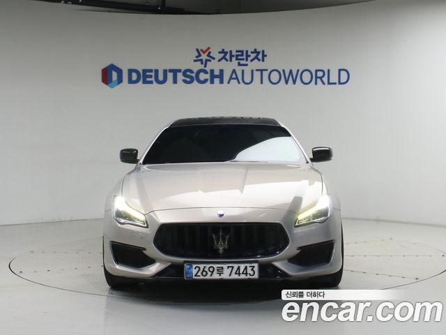 Maserati Quattroporte GTS 3.8 V8 — пробег 122 453 км — фото 4 из 5