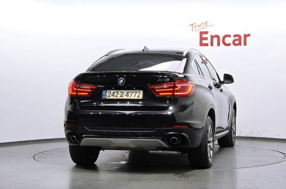 BMW X6 xDrive 30d — пробег 288 631 км — фото 4 из 5