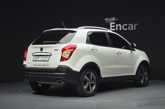 Ssangyong KORANDO 2.2 RX 2WD DLX — пробег 144 888 км — фото 2 из 5