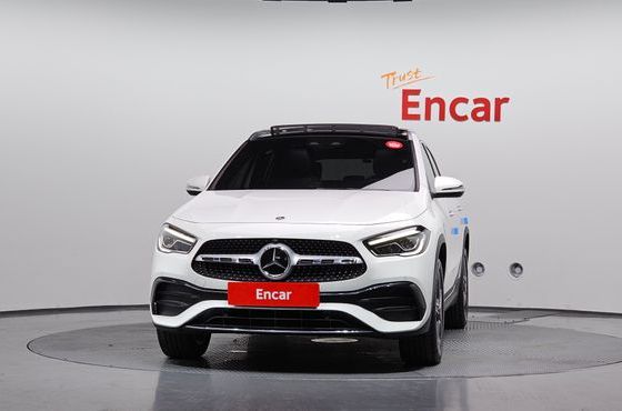 Mercedes-Benz GLA-Class GLA250 4MATIC — пробег 15 009 км — фото 3 из 5