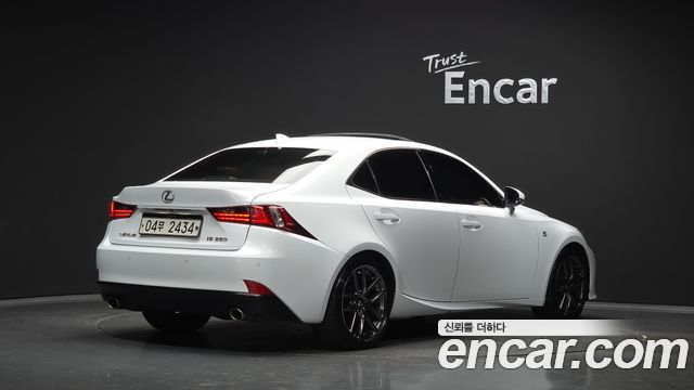 Lexus IS F-Sport XE30 — пробег 160 957 км — фото 2 из 5