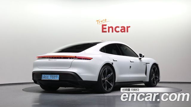 Porsche Taycan из Кореи Encar