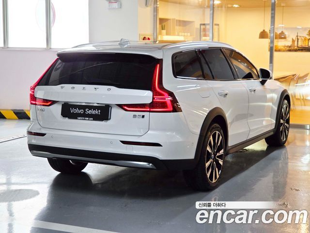 Volvo V60 из Кореи Encar