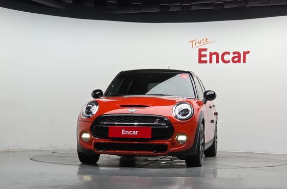 Mini Cooper 5Door Standard 3rd — пробег 57 254 км — фото 3 из 5
