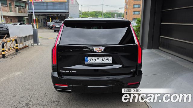 Cadillac Escalade 6.2 ESV ESV Sports Platinum — пробег 4 271 км — фото 3 из 5