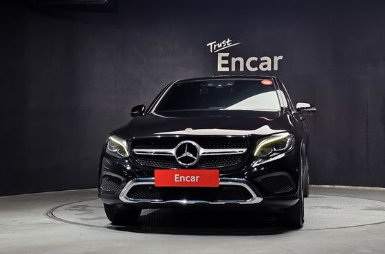 Mercedes-Benz GLC-Class GCL300 4MATIC Coupe — пробег 97 808 км — фото 3 из 5