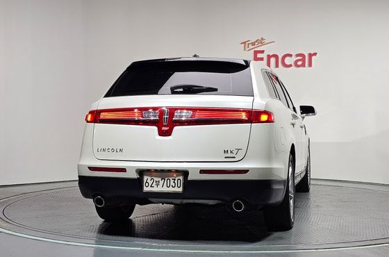 Lincoln MKT 3.5 — пробег 35 948 км — фото 4 из 5