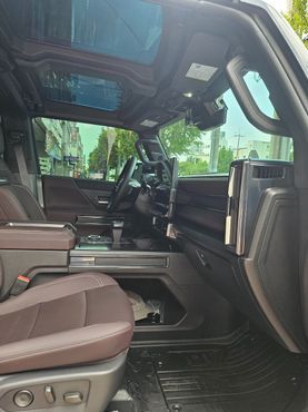 GMC Hummer EV e4WD — пробег 1 000 км — фото 5 из 5