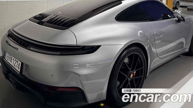 Porsche 911 Carrera 4 GTS — пробег 3 360 км — фото 4 из 5