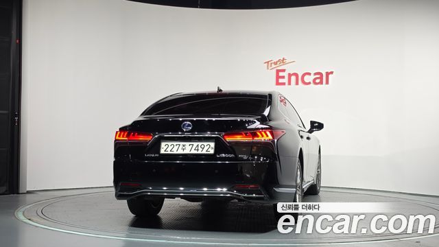 Lexus LS из Кореи Encar