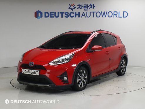 Toyota Prius 1.5 Crossover — пробег 71 023 км — фото 1 из 5