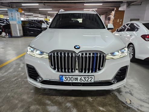 BMW X7 xDrive 40d Design Pure Excellence 7-Seater — пробег 42 512 км — фото 3 из 5