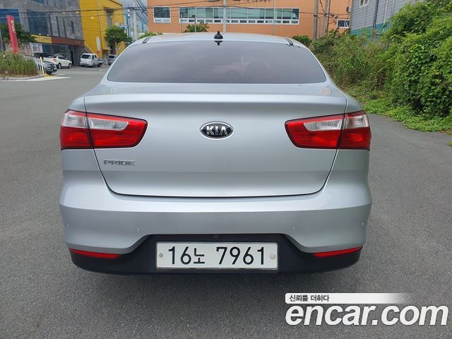 Kia pride 4DR 1.6 GDI Luxury — пробег 63 000 км — фото 3 из 5