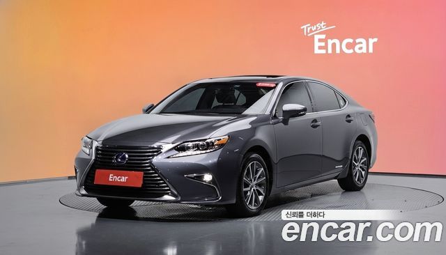 Lexus ES Supreme XV60 — пробег 54 590 км — фото 1 из 5