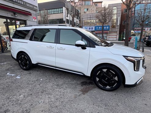 Kia Carnival Gasoline 9-Seater Signature — пробег 39 000 км — фото 3 из 5