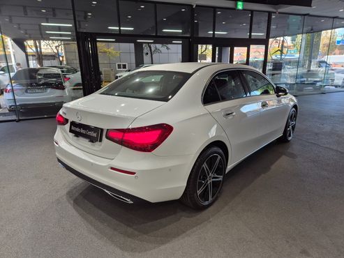 Mercedes-Benz A-Class A220 Sedan — пробег 1 055 км — фото 2 из 5