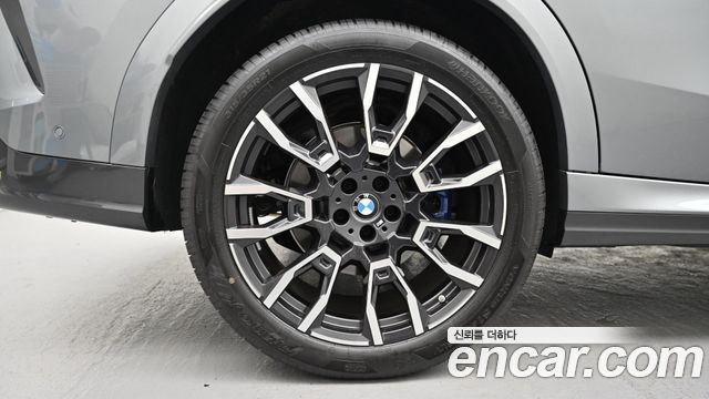 BMW X6 xDrive40i M Sport — пробег 8 238 км — фото 5 из 5