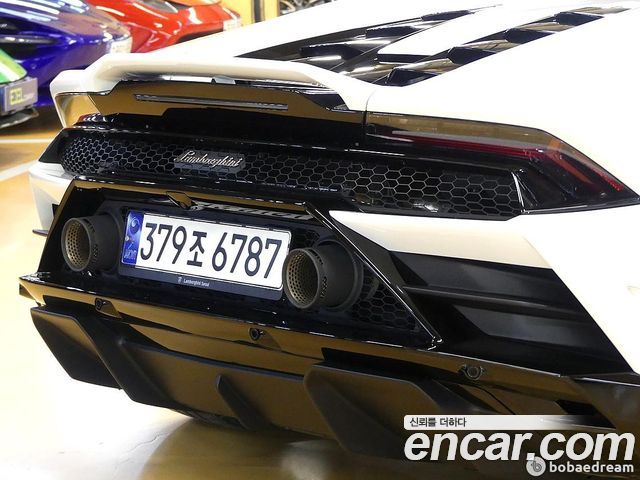 Lamborghini Huracan LP610-2 EVO Spyder — пробег 9 000 км — фото 4 из 5