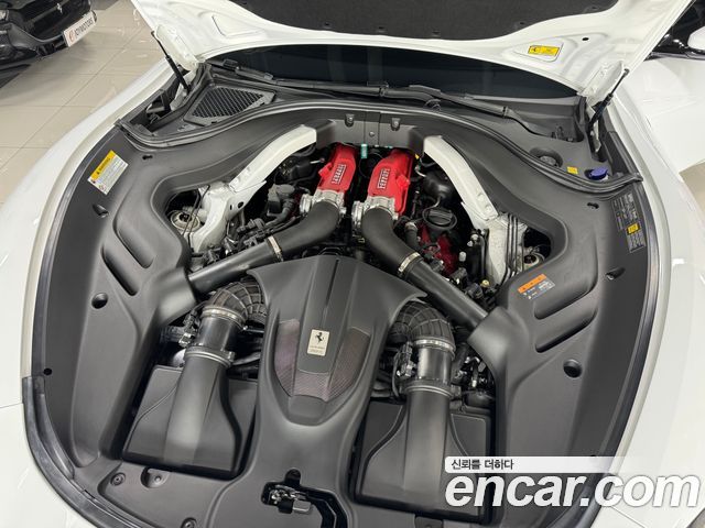Ferrari Roma из Кореи Encar