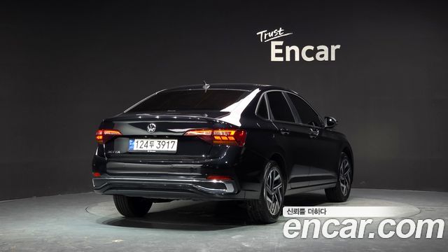 Volkswagen Jetta 1.5 TSI Premium — пробег 14 801 км — фото 2 из 5