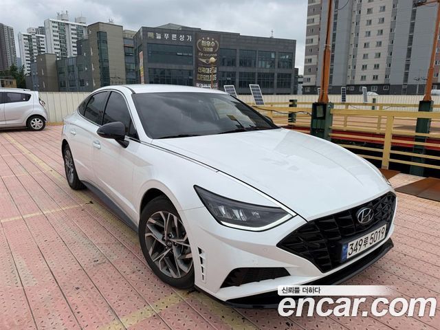 Hyundai Sonata 2.0 Premium Plus — пробег 25 733 км — фото 1 из 5