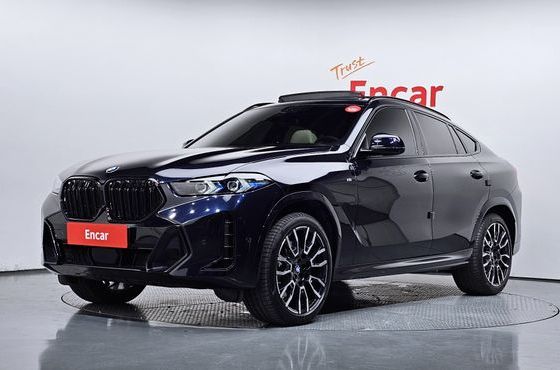 BMW X6 xDrive40i M Sport — пробег 26 707 км — фото 1 из 5