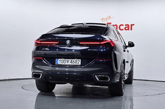 BMW X6 xDrive40i M Sport — пробег 26 707 км — фото 4 из 5
