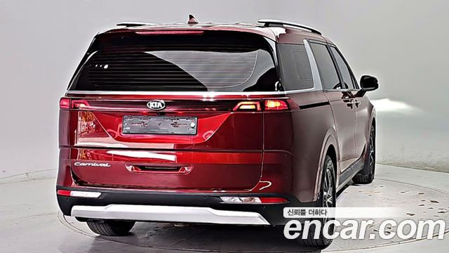 Kia Carnival Diesel 9-Seater Prestige — пробег 79 621 км — фото 4 из 5