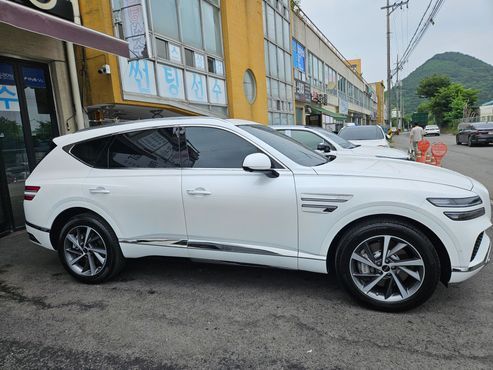 Genesis GV80 2.5T Gasoline AWD — пробег 898 км — фото 3 из 5