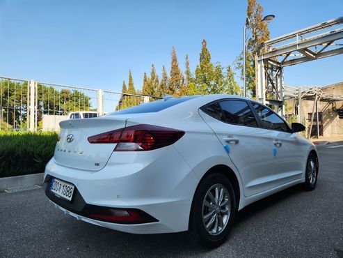 Hyundai AVANTE 1.6 Smart — пробег 34 000 км — фото 2 из 5
